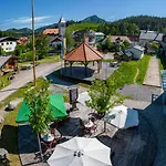 Familie Zuser Garni Szálloda