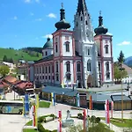 Szálloda Familie Zuser Garni Mitterbach
