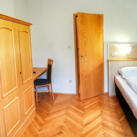 Hotel Familie Zuser Garni