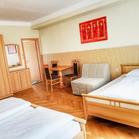 Hotel Familie Zuser Garni