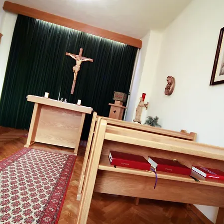 Familie Zuser Garni Szálloda