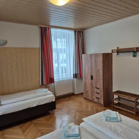 Familie Zuser Garni Szálloda