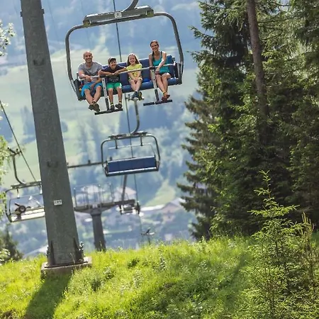 Familie Zuser Garni Szálloda Mitterbach