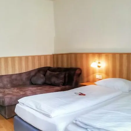 Szálloda Familie Zuser Garni 3*