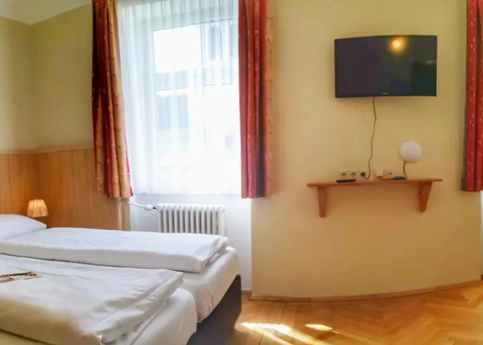 Familie Zuser Garni ミッターバッハ