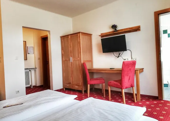 Familie Zuser Garni Hotel