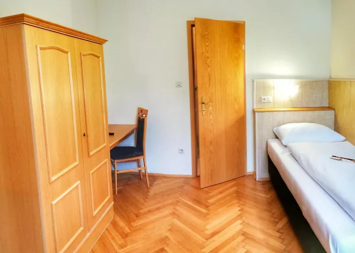 Hotel Familie Zuser Garni