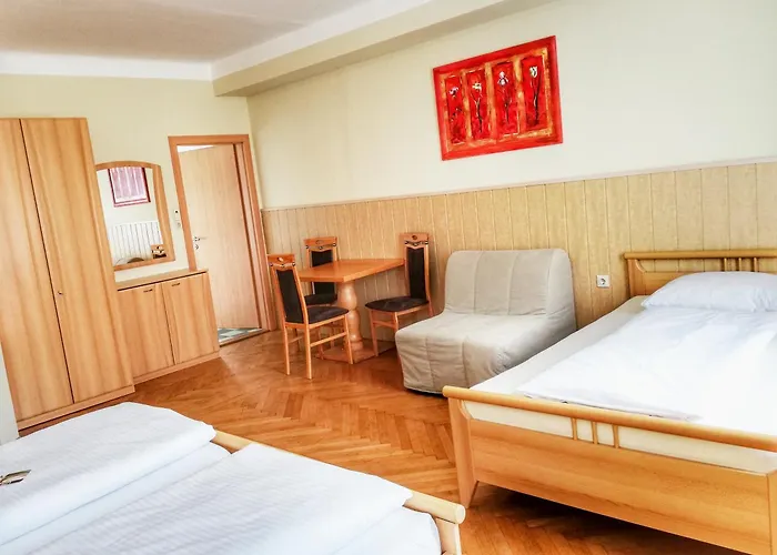 Hotel Familie Zuser Garni