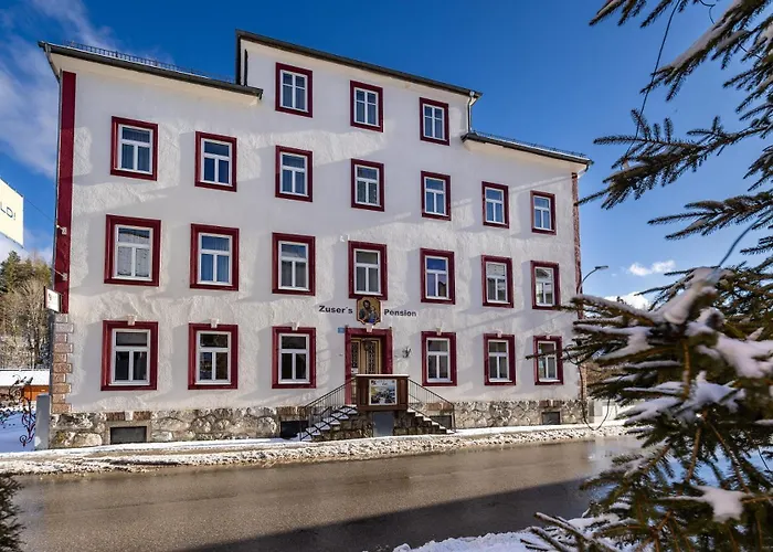 Familie Zuser Garni Hotel 3*